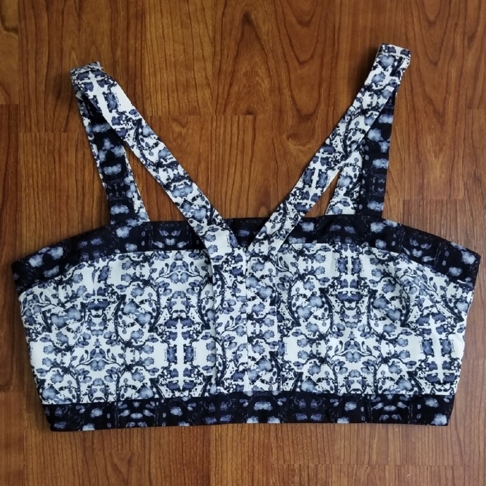 BCNU Blue White Strappy Abstract Crop Top Shirt